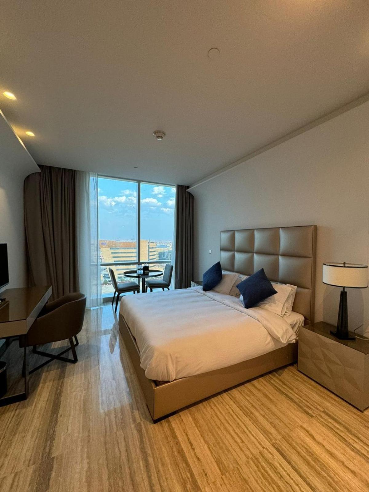 4leisure Damac Esclusiva Towers Apartment
